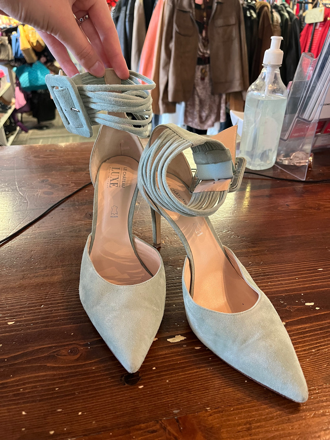 Le Chateau ‘Luxe’ Suede Heels (Size 10)