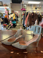 Load image into Gallery viewer, Le Chateau ‘Luxe’ Suede Heels (Size 10)
