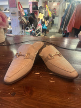 Cargar imagen en el visor de la galería, New Woven Loafer Mules (Size 9.5)
