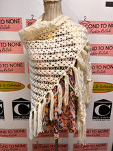 Charger l'image dans la galerie, Handmade Cream Crochet Shawl (One Size)

