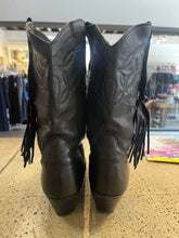 Cargar imagen en el visor de la galería, Vintage Laredo Black Leather Fringe Cowboy Boots (Size 9.5)
