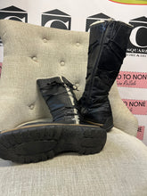 Load image into Gallery viewer, Italian Lace Up Leather Winter Boots (Size 9 1/2)
