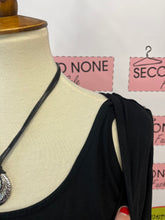 Load image into Gallery viewer, Studded Front Open Sleeve Top (Size L)
