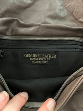 Cargar imagen en el visor de la galería, Italian Leather Chain Trim Purse
