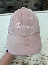 Cargar imagen en el visor de la galería, Guess Dusty Rose Velvet Baseball Cap
