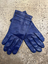 Load image into Gallery viewer, Vintage Navy Leather Gloves (Size S)
