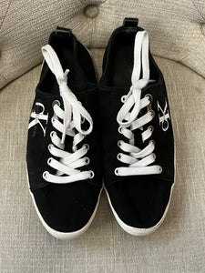 Calvin Klein Sneakers (Size 9)