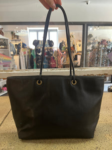 Liz Claiborne Flower Black Purse