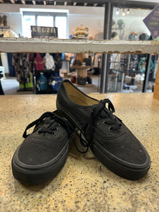 Vans Black ‘Authentic Shoe’ (Women’s 6.5/ Men’s 5)