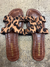 Load image into Gallery viewer, Leopard Print Sandals (Size 6.5)
