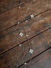 Cargar imagen en el visor de la galería, Lauren G Adams Turquoise Clover Necklace
