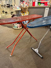 Cargar imagen en el visor de la galería, Vintage Metal Ironing Board
