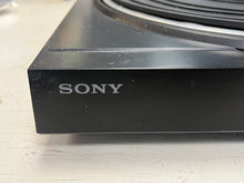 Cargar imagen en el visor de la galería, Vintage Sony PS-LX100 LP Turntable
