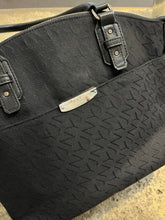 Cargar imagen en el visor de la galería, Jones New York Felicity Satchel Purse
