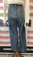 Cargar imagen en el visor de la galería, Levi's 505 Regular Fit Jeans (Size 34W/30L)

