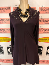 Charger l'image dans la galerie, Sympli Plum Cutout Neckline Tunic (Size 8)
