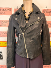 Charger l'image dans la galerie, American Eagle Faux Leather Moto Jacket (Size S)
