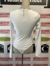 Load image into Gallery viewer, Forever 21 White Bodysuit (Size M)

