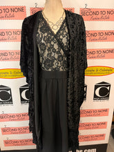 Load image into Gallery viewer, Crushed Velvet Lace Trim Shawl (One Size)
