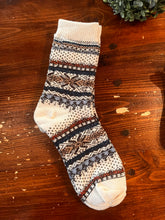 Charger l'image dans la galerie, Men's/Unisex Nordic-Design Fairisle Wool Blend Socks (4 Colors)
