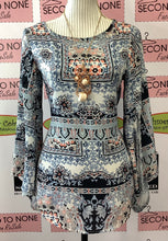 Load image into Gallery viewer, Paisley Slit Sleeve Top (S)
