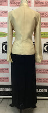 Load image into Gallery viewer, Golden Glimmer Blazer (Size 14)
