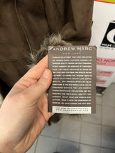 Cargar imagen en el visor de la galería, NWT Andrew Marc 100% Sherling Long Trench Coat (Size M/L)
