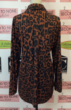 Load image into Gallery viewer, Grace &amp; Lace Cougar Print Top (Size XL)
