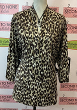 Load image into Gallery viewer, Wildcat Print Top (Size XXL)
