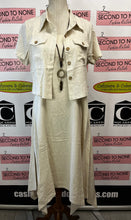 Charger l'image dans la galerie, Cropped Linen-Look Button-Front Top
