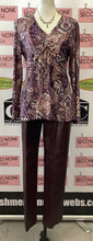 Load image into Gallery viewer, Danier Deep Wine Leather Pants (Size 6)
