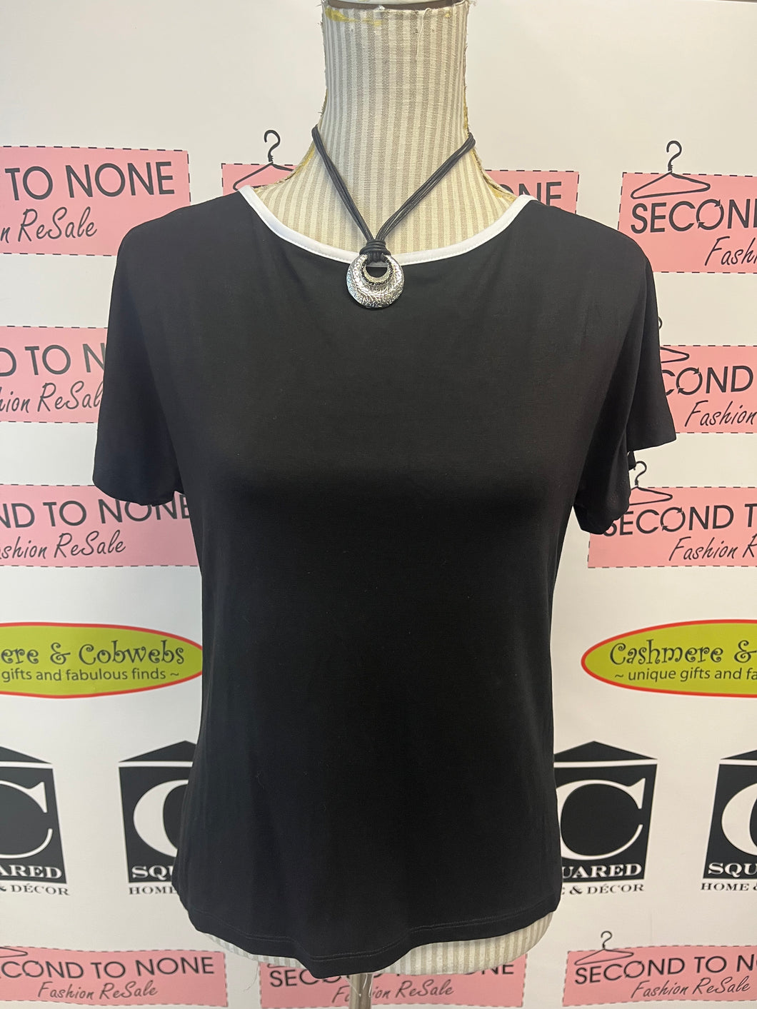 Cable & Gauge Cold Shoulder T-Shirt (Size S)