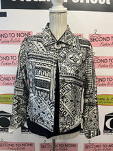Load image into Gallery viewer, Reversible B&amp;W Jacket (Size S)
