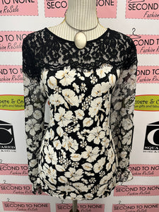 August Silk Floral & Lace Top (Size M)
