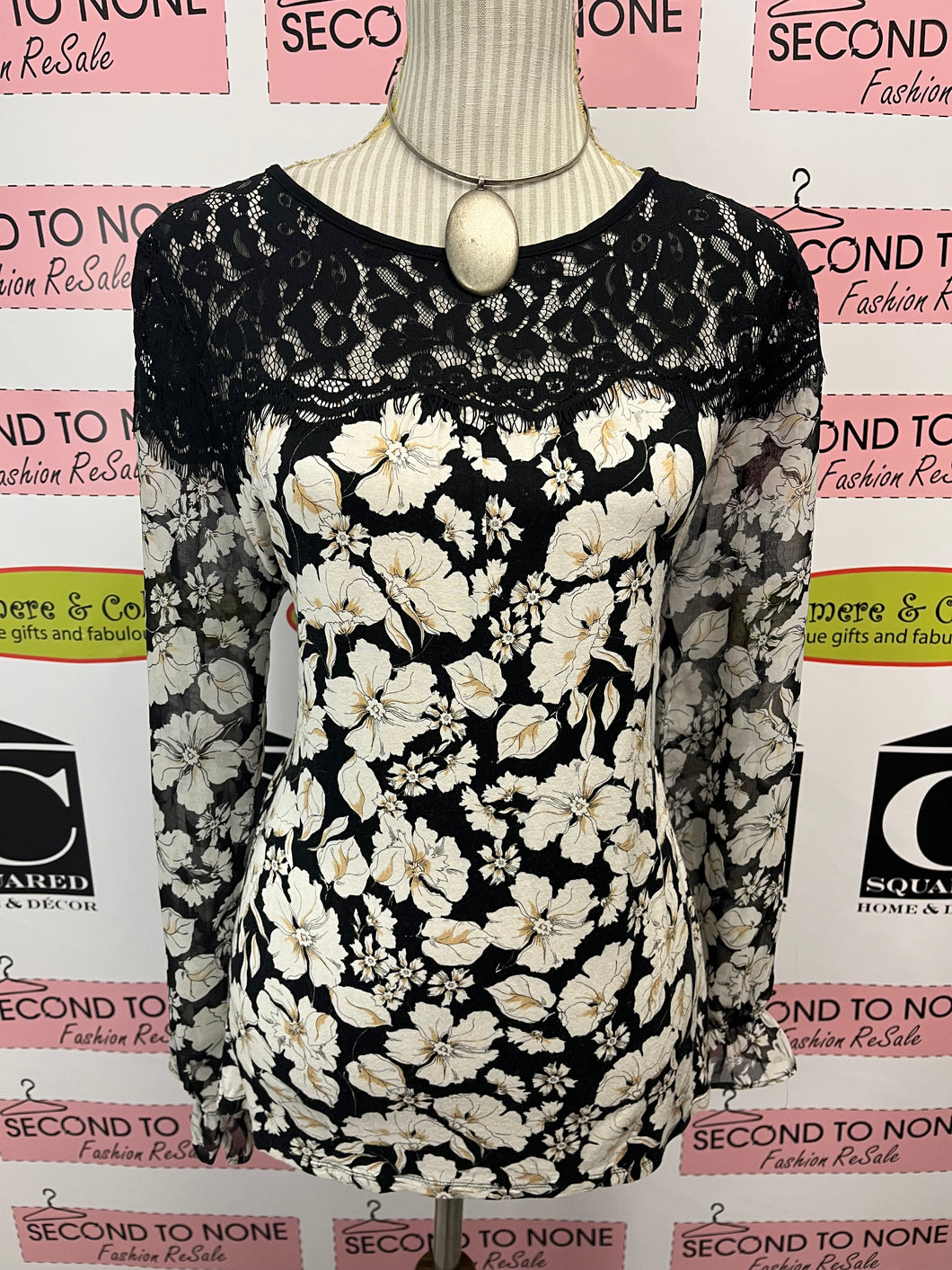 August Silk Floral & Lace Top (Size M)