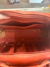 Cargar imagen en el visor de la galería, Vintage Samsonite Carry-On Suitcase
