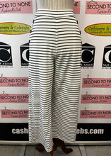 Load image into Gallery viewer, Orly Elegant B&amp;W Stripe 2pc Pant Set (Size S)
