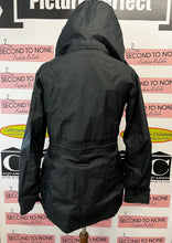 Load image into Gallery viewer, Columbia Waterproof Wind Breaker Hooded Jacket (Size S)
