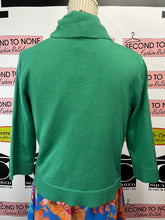 Charger l'image dans la galerie, NWT 89th &amp; Madison Green Shrug (Size S)
