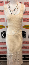 Cargar imagen en el visor de la galería, Cream Knitted Maxi Dress (Size S/M)
