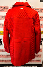 Cargar imagen en el visor de la galería, Novelti Cherry Red Lightweight Quilted Jacket (Size L)
