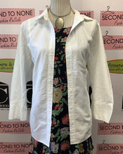 Load image into Gallery viewer, NR Crisp Cotton Button Down (Size L)
