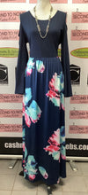 Load image into Gallery viewer, NWT Cold Shoulder Dress (Size 2XL)
