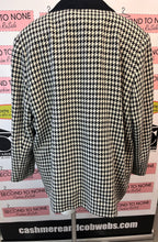 Load image into Gallery viewer, Vintage Wool Blend Houndstooth Blazer (Size 40/XL)
