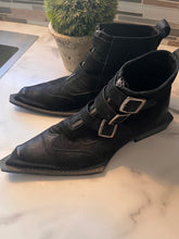 Load image into Gallery viewer, Men's Designer John Fluevog Suede Boots (Size 9.5)
