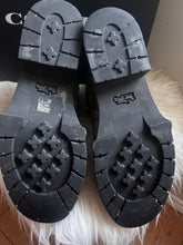 Cargar imagen en el visor de la galería, Authentic Coach Signature Bootie (Size 9)
