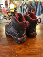 Load image into Gallery viewer, Baffin Black Winter Hiking Boots (Size 7)
