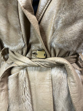 Charger l'image dans la galerie, Glamourous Faux Fur Fit &amp; Flare Belted Coat (Size S)
