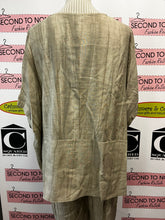 Load image into Gallery viewer, Linen-Blend Relaxed Top (2 Colors)
