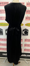 Load image into Gallery viewer, Vintage Black Velvet  Button Front Maxi Dress (Size XXL)

